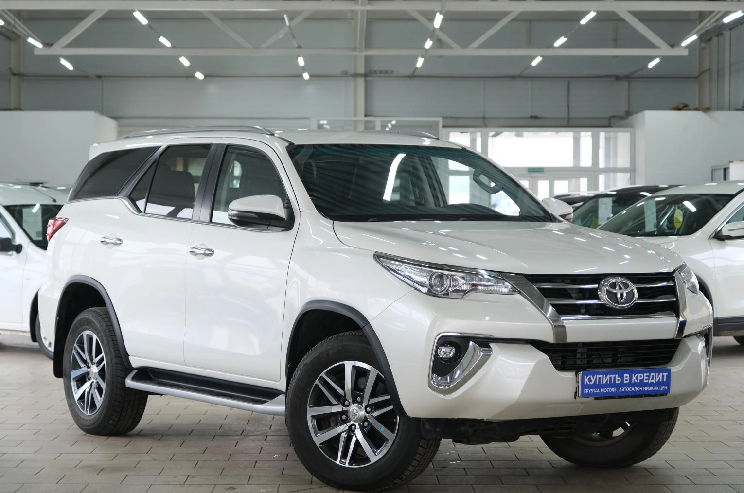 Toyota Fortuner 1 из 24
