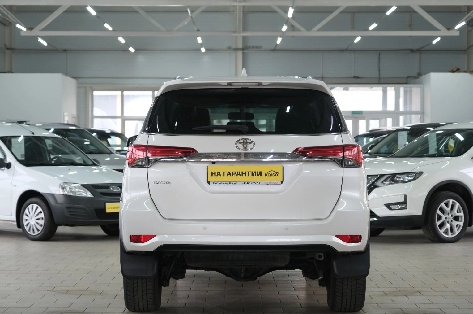 Toyota Fortuner 5 из 24