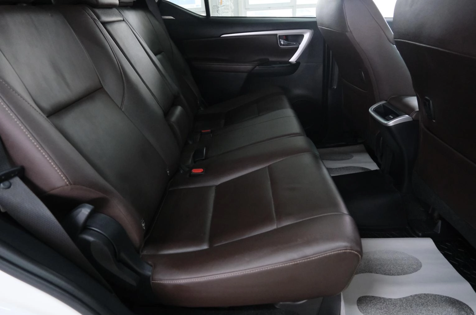 Toyota Fortuner 23 из 24