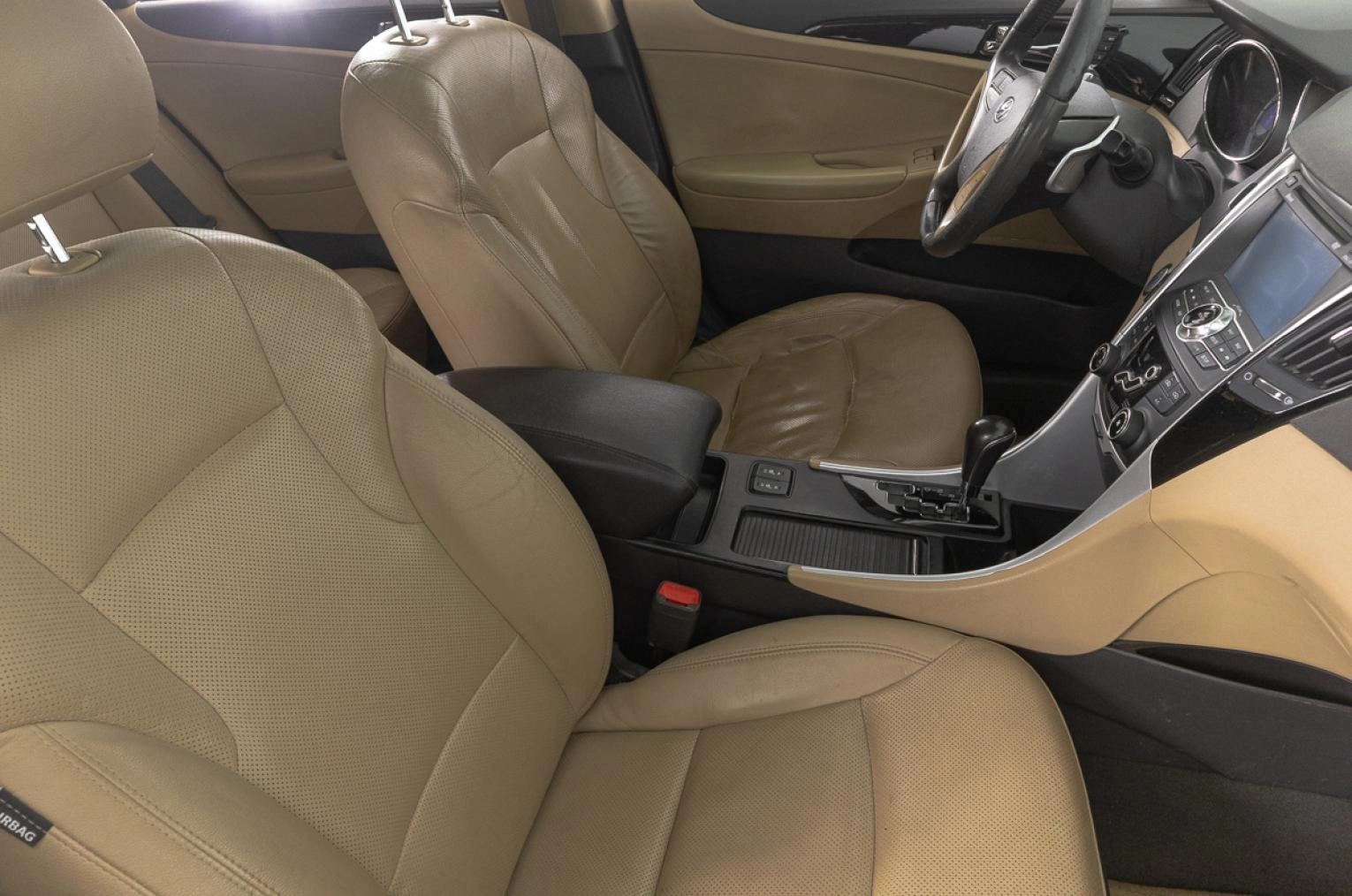 Hyundai Sonata 10 из 18