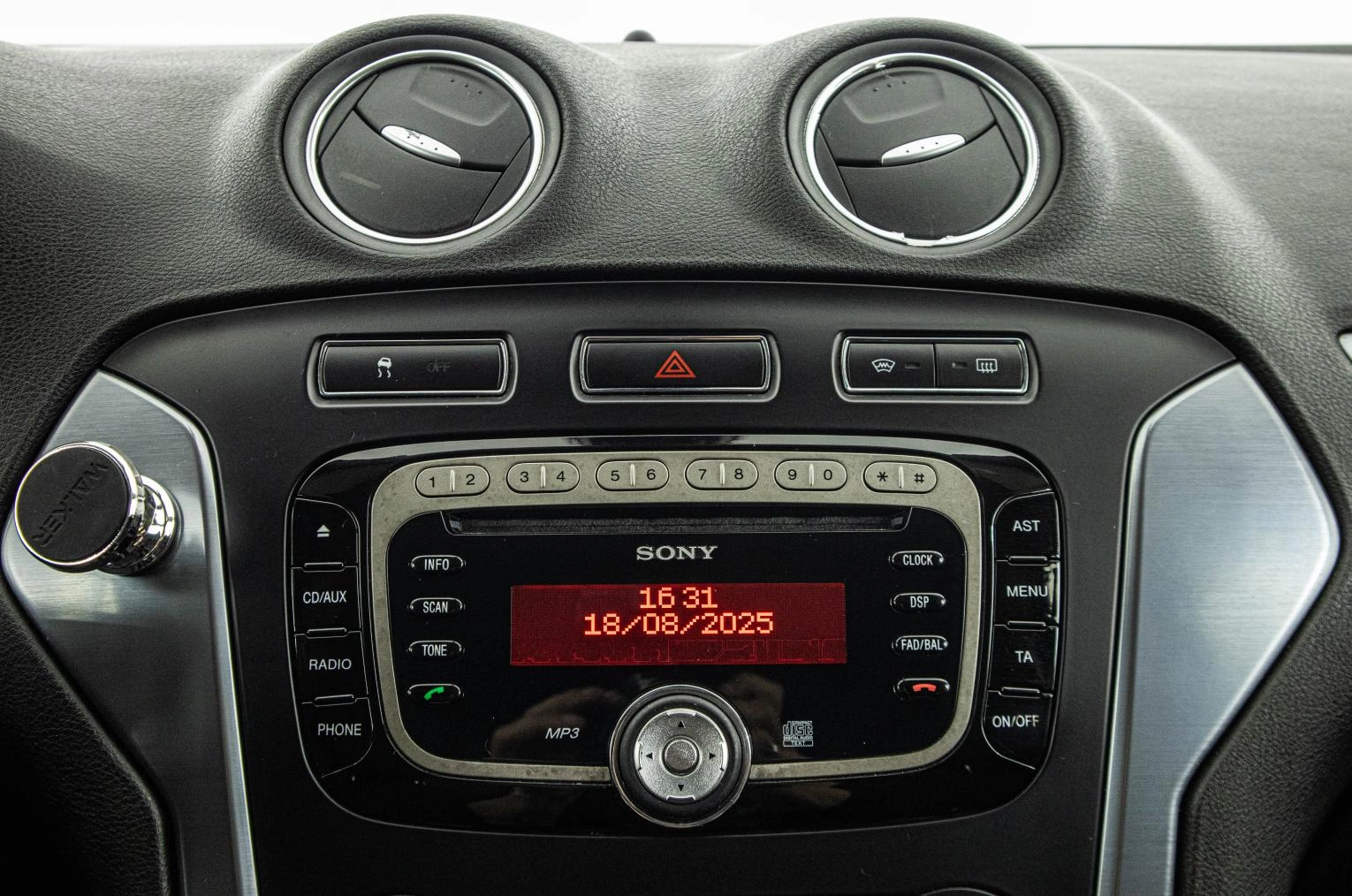 Ford Mondeo 15 из 23