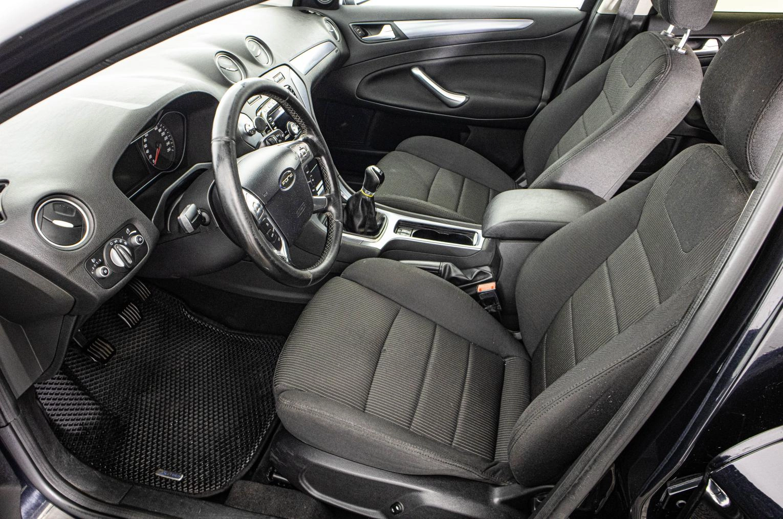 Ford Mondeo 8 из 23