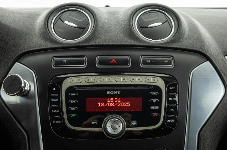 Ford Mondeo 15 из 23