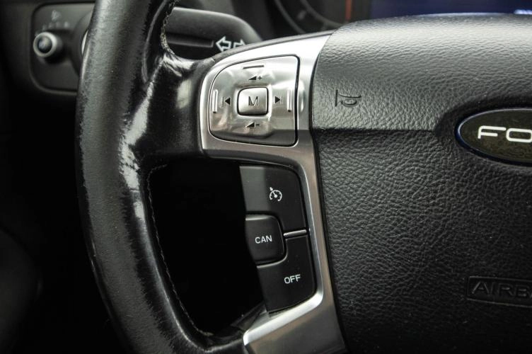 Ford Mondeo 19 из 23