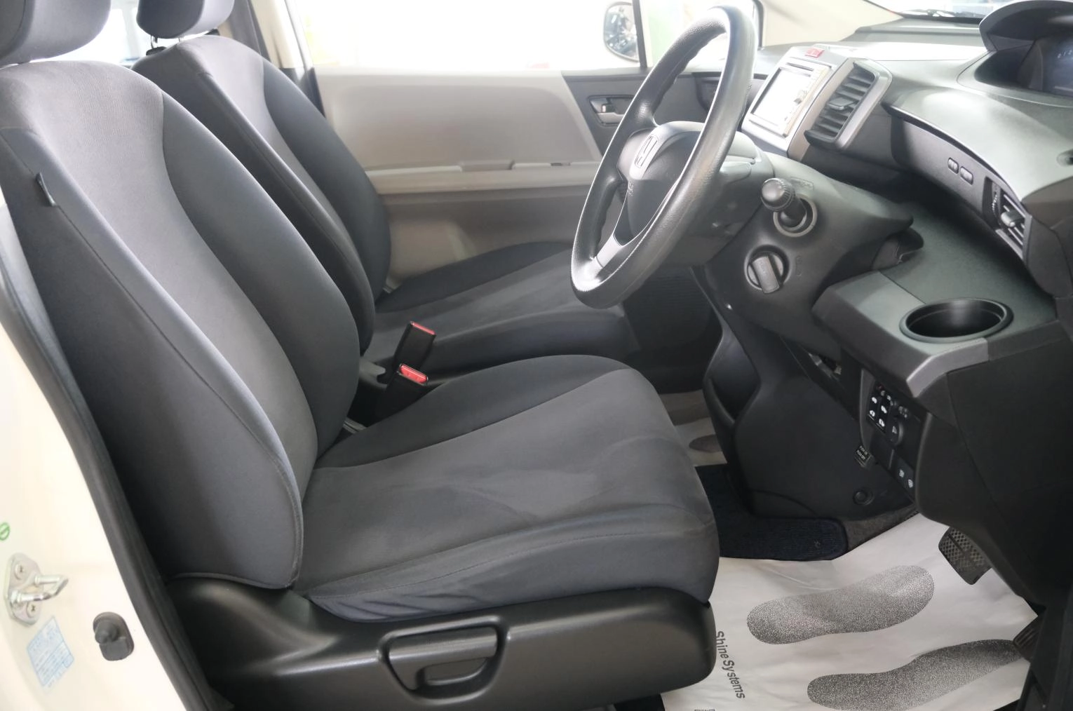 Honda Freed 14 из 20