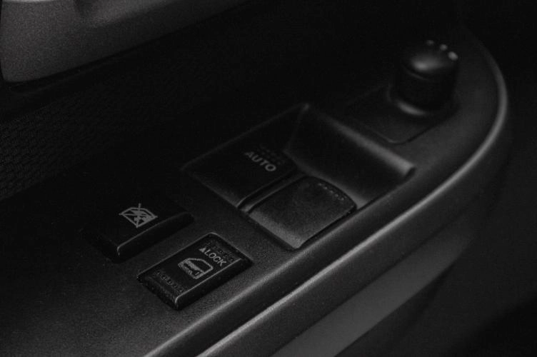 Suzuki Grand Vitara 9 из 17