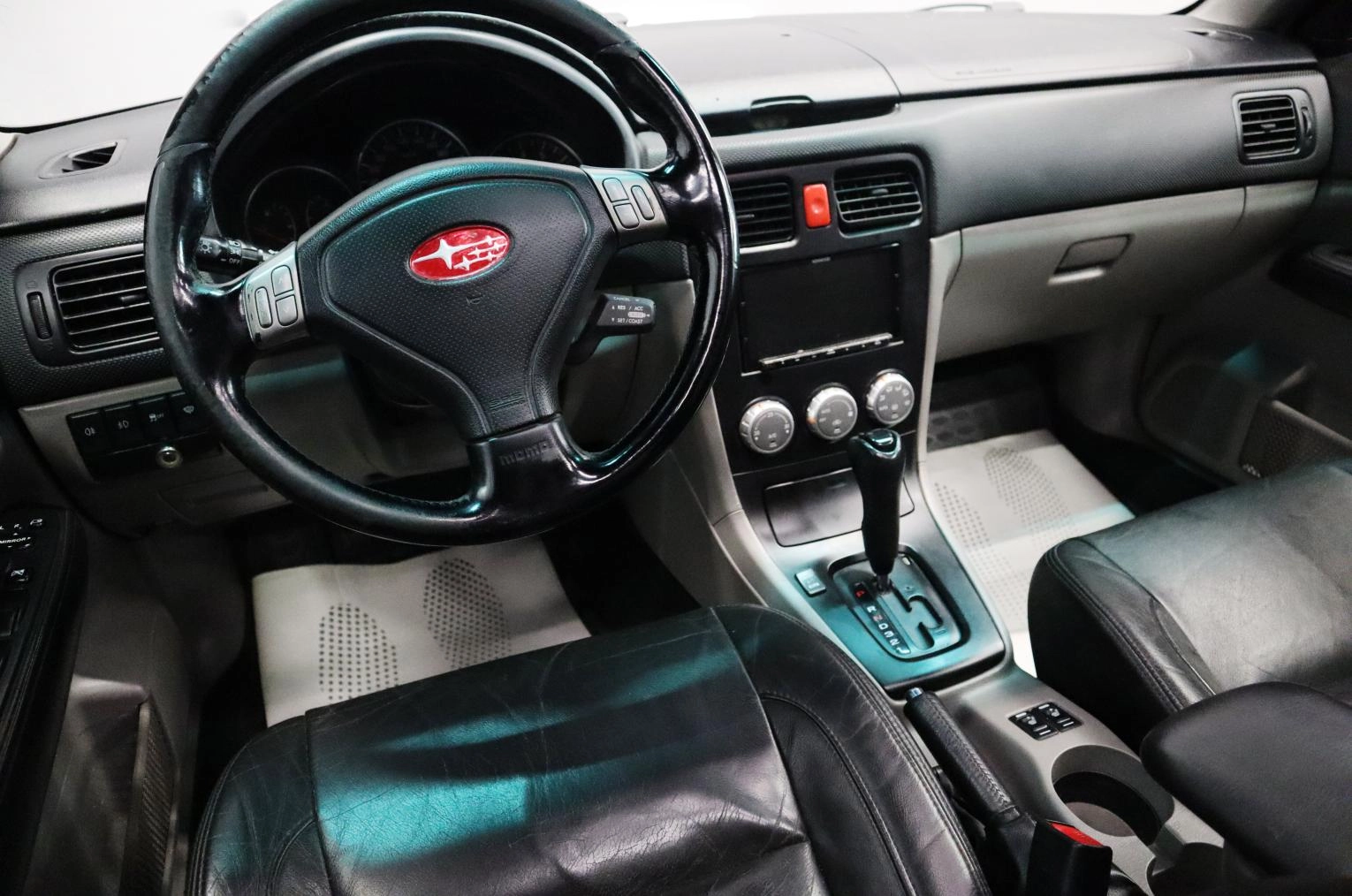 Subaru Forester 14 из 19