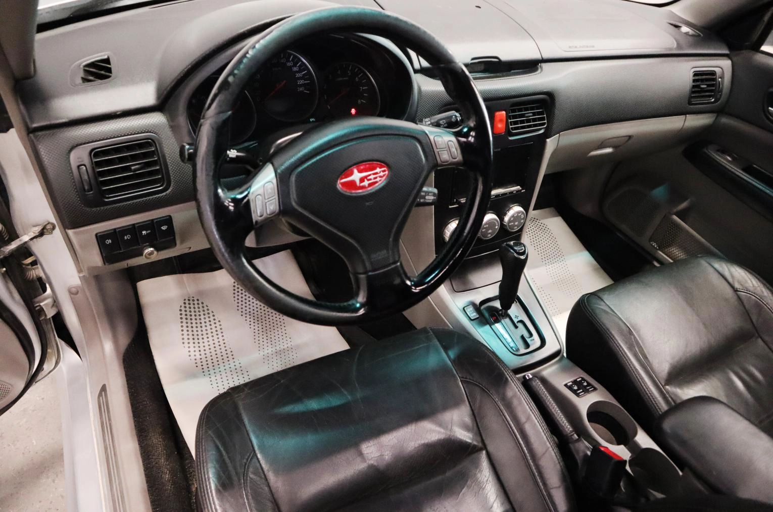 Subaru Forester 15 из 19