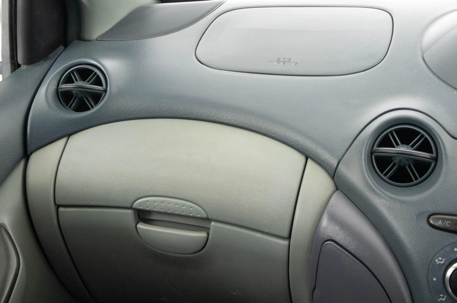 Toyota Vitz 13 из 20