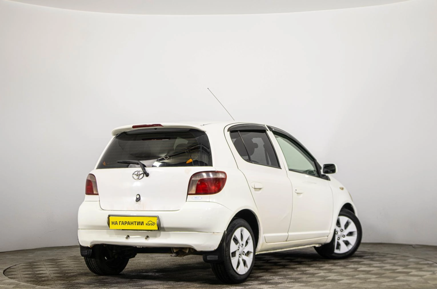 Toyota Vitz 6 из 20