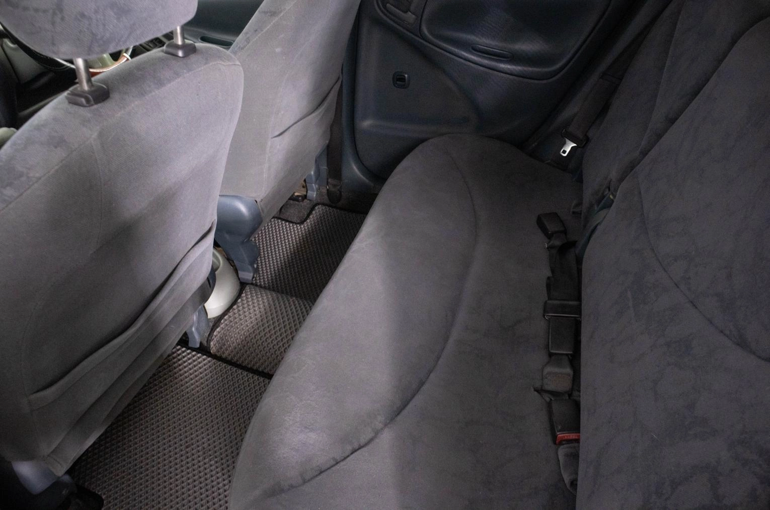 Toyota Vitz 9 из 20