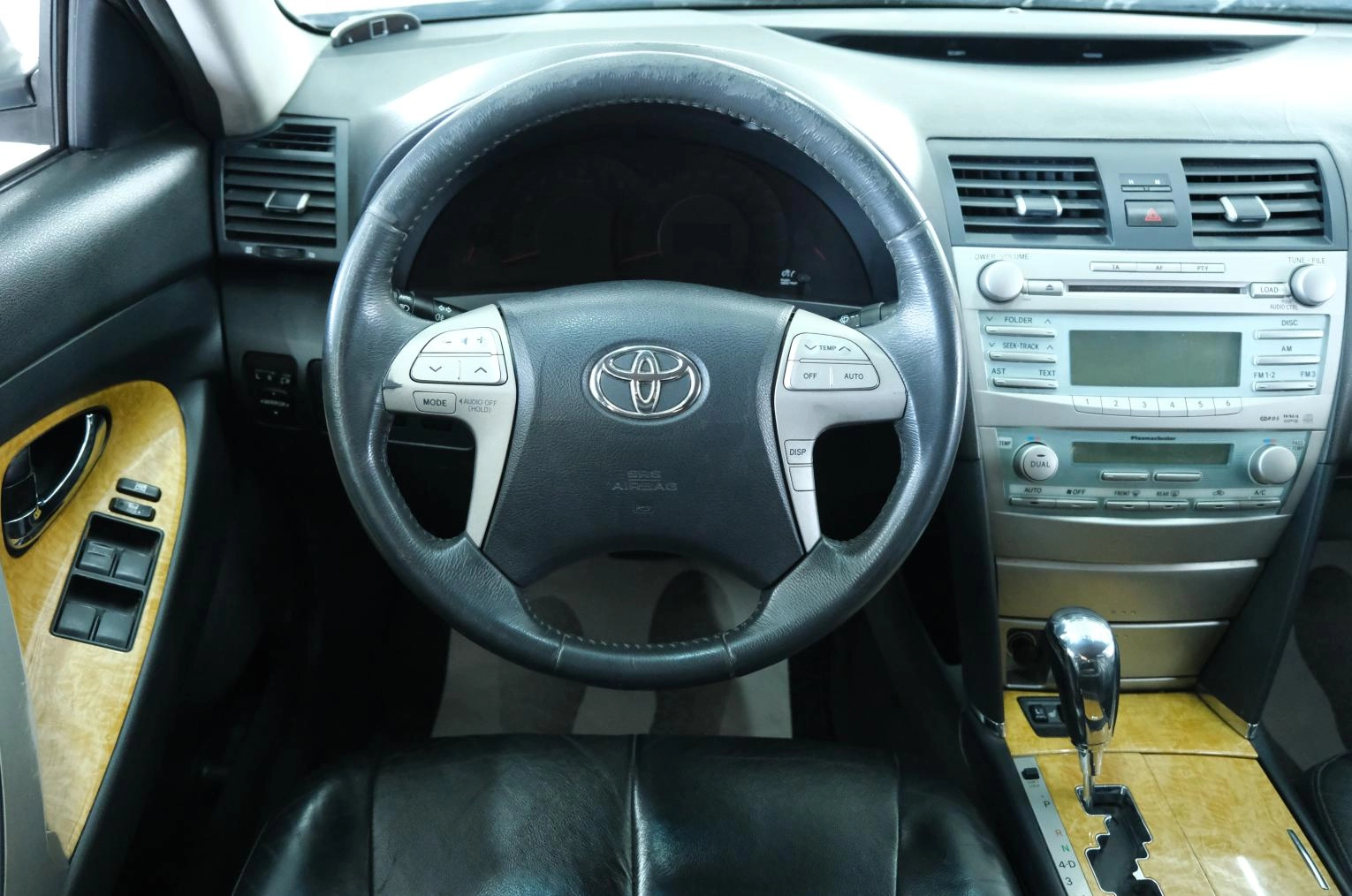 Toyota Camry 12 из 22