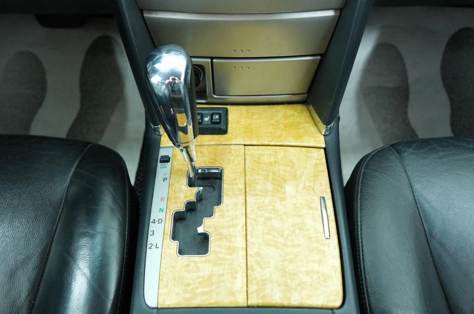 Toyota Camry 17 из 22