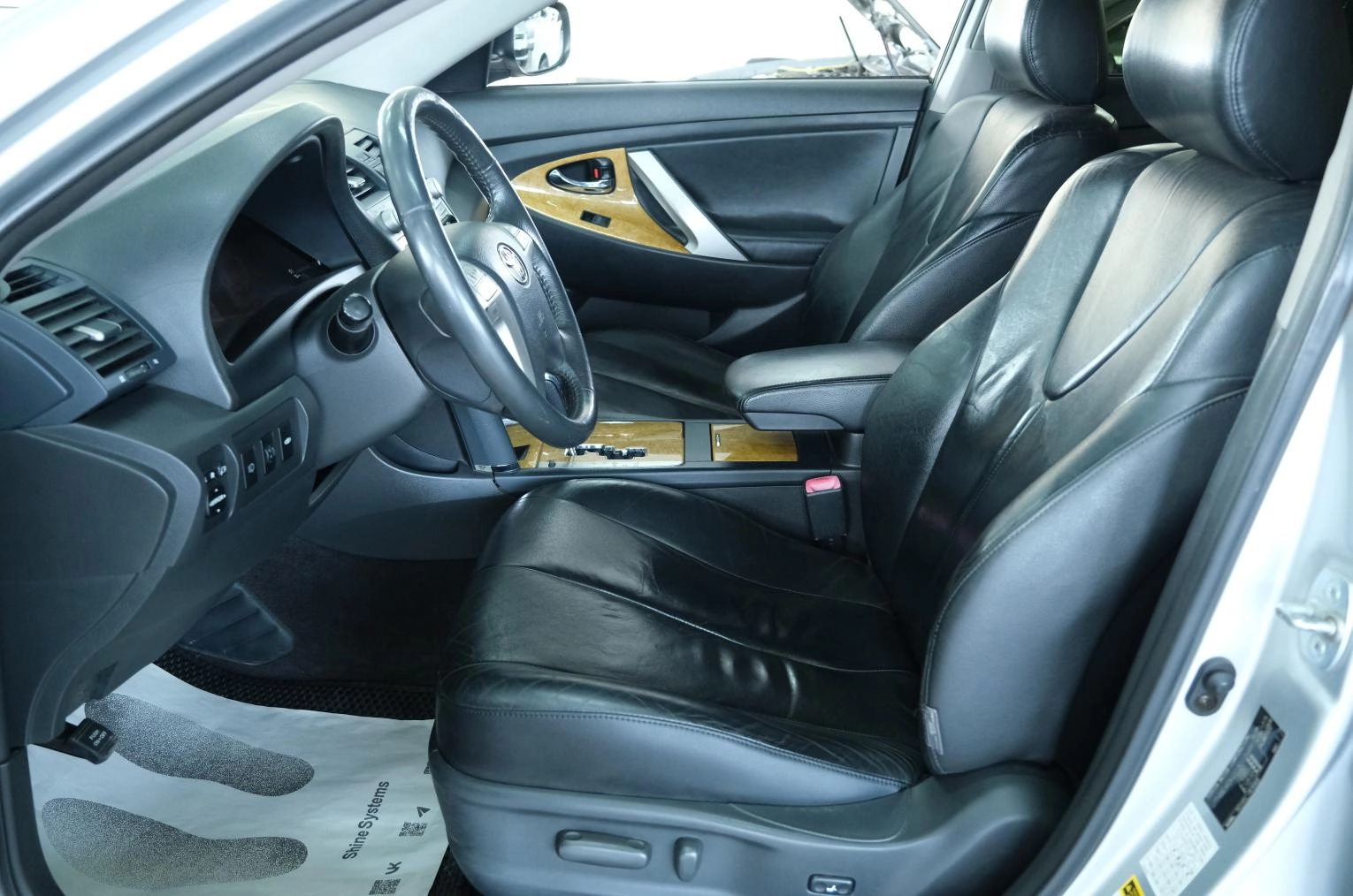 Toyota Camry 7 из 22