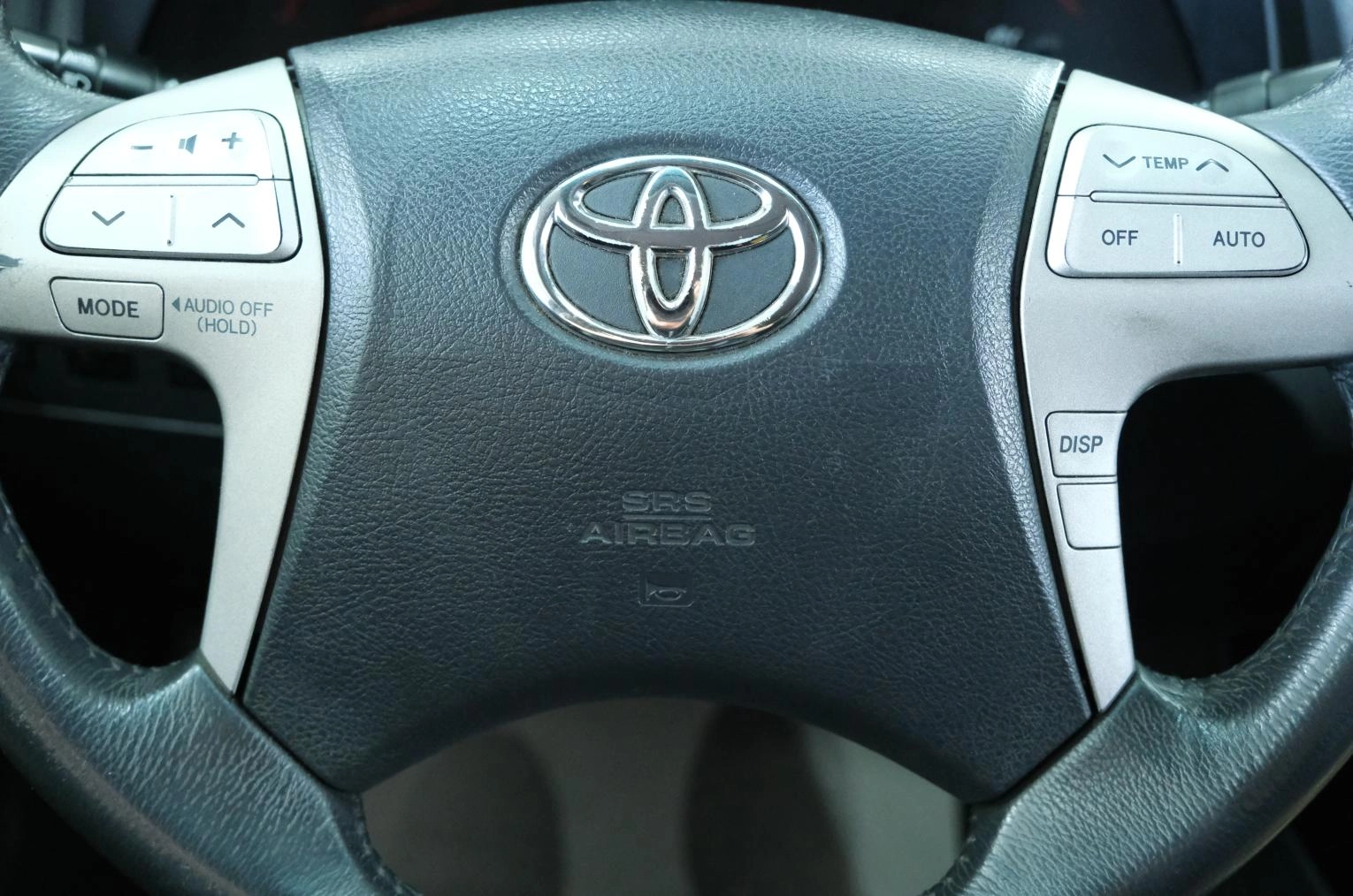 Toyota Camry 13 из 22