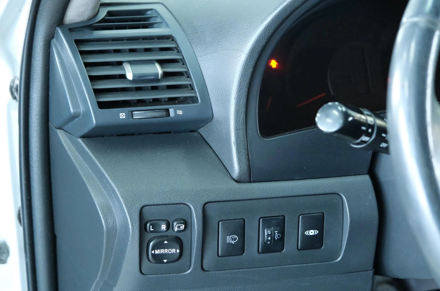 Toyota Camry 9 из 22