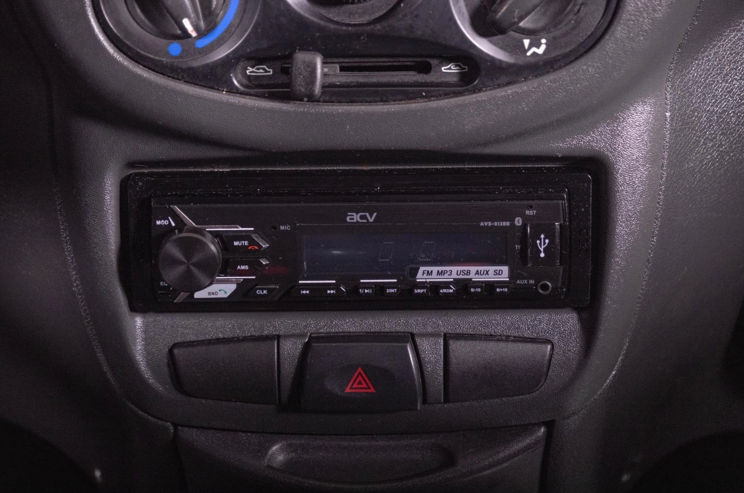 ВАЗ (LADA) Kalina 15 из 18