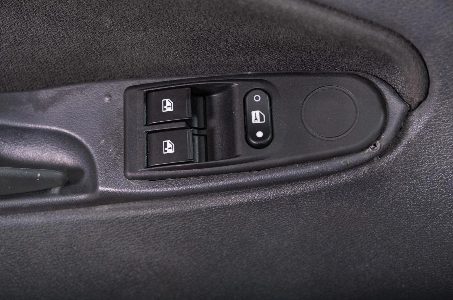 ВАЗ (LADA) Kalina 12 из 18