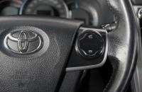 Toyota Camry 17 из 23