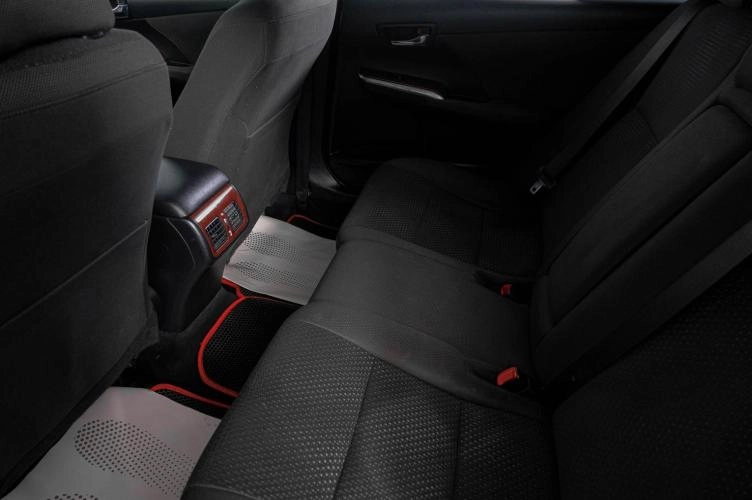 Toyota Camry 9 из 23