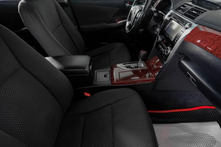 Toyota Camry 11 из 23