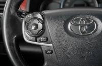 Toyota Camry 16 из 23