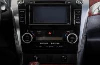 Toyota Camry 18 из 23