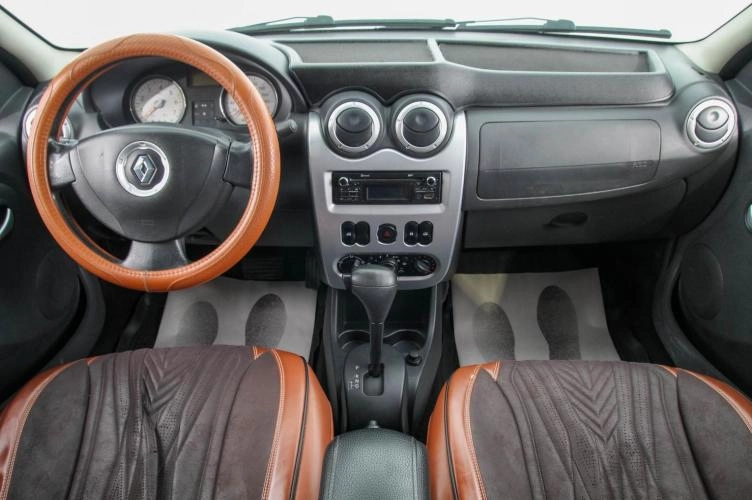 Renault Logan 9 из 20