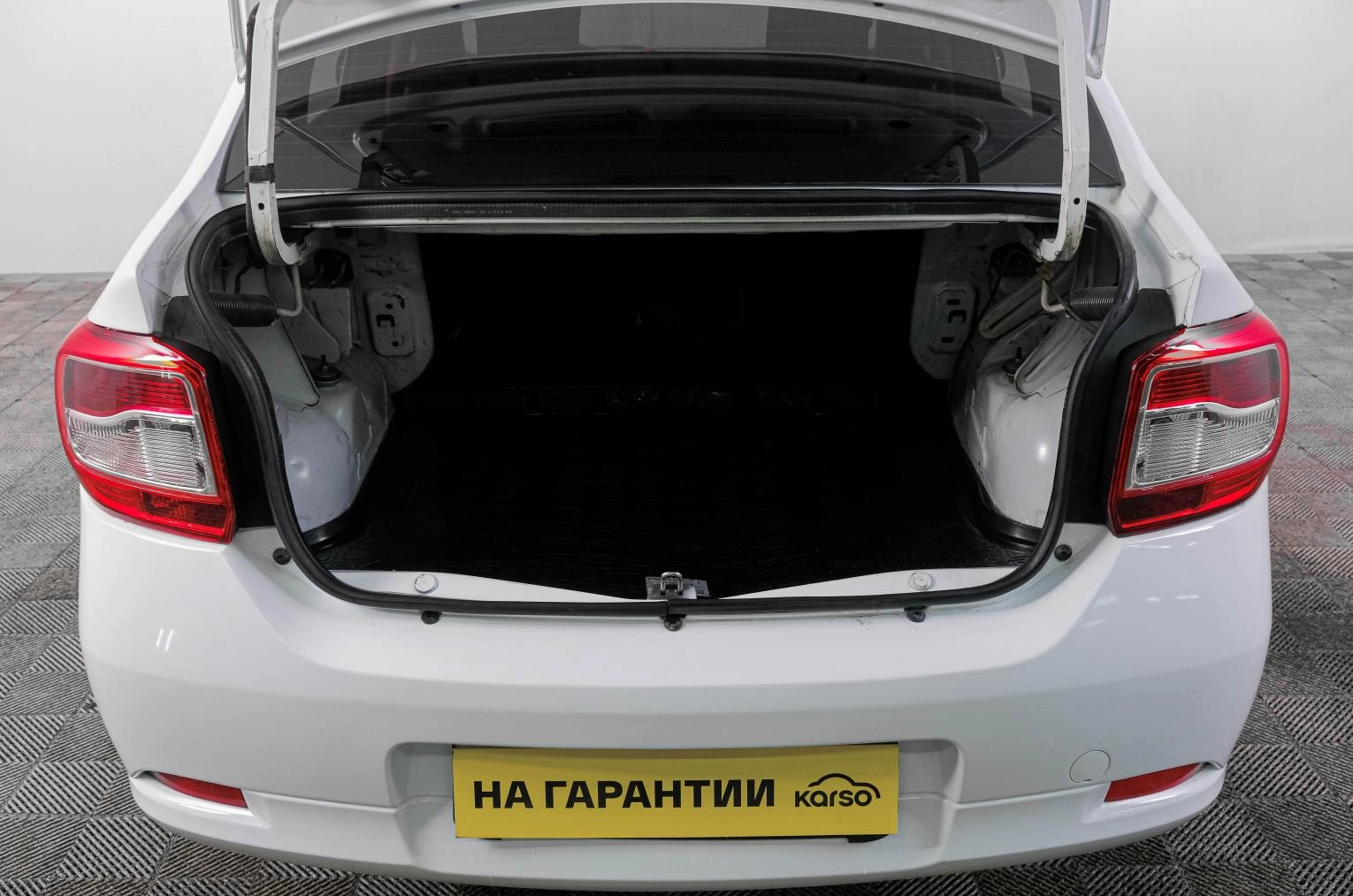 Renault Logan 7 из 18