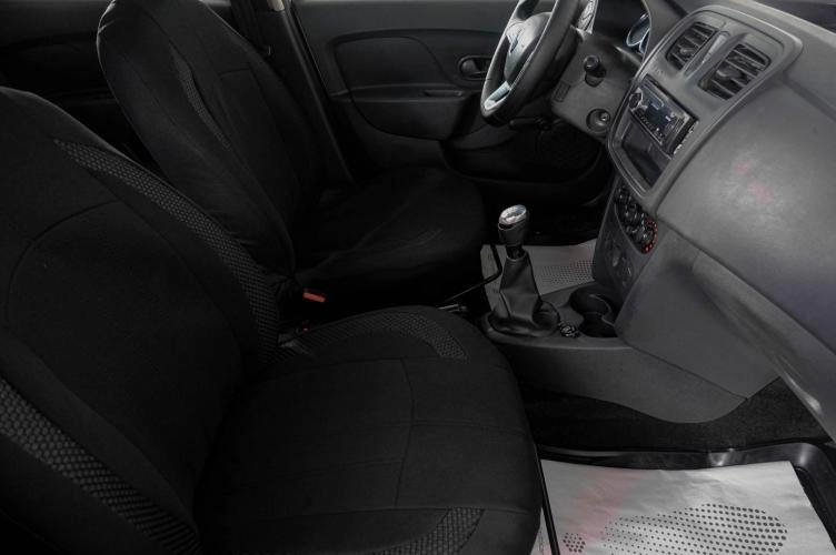 Renault Logan 11 из 18