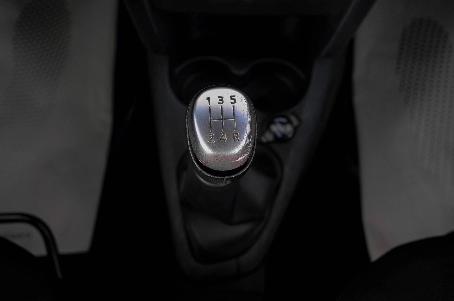 Renault Logan 17 из 18