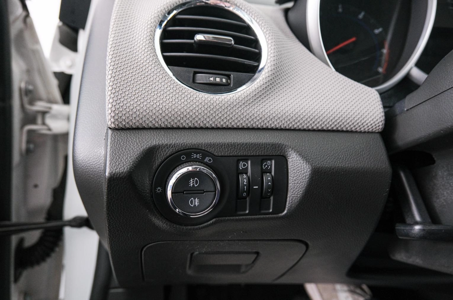 Chevrolet Cruze 17 из 21