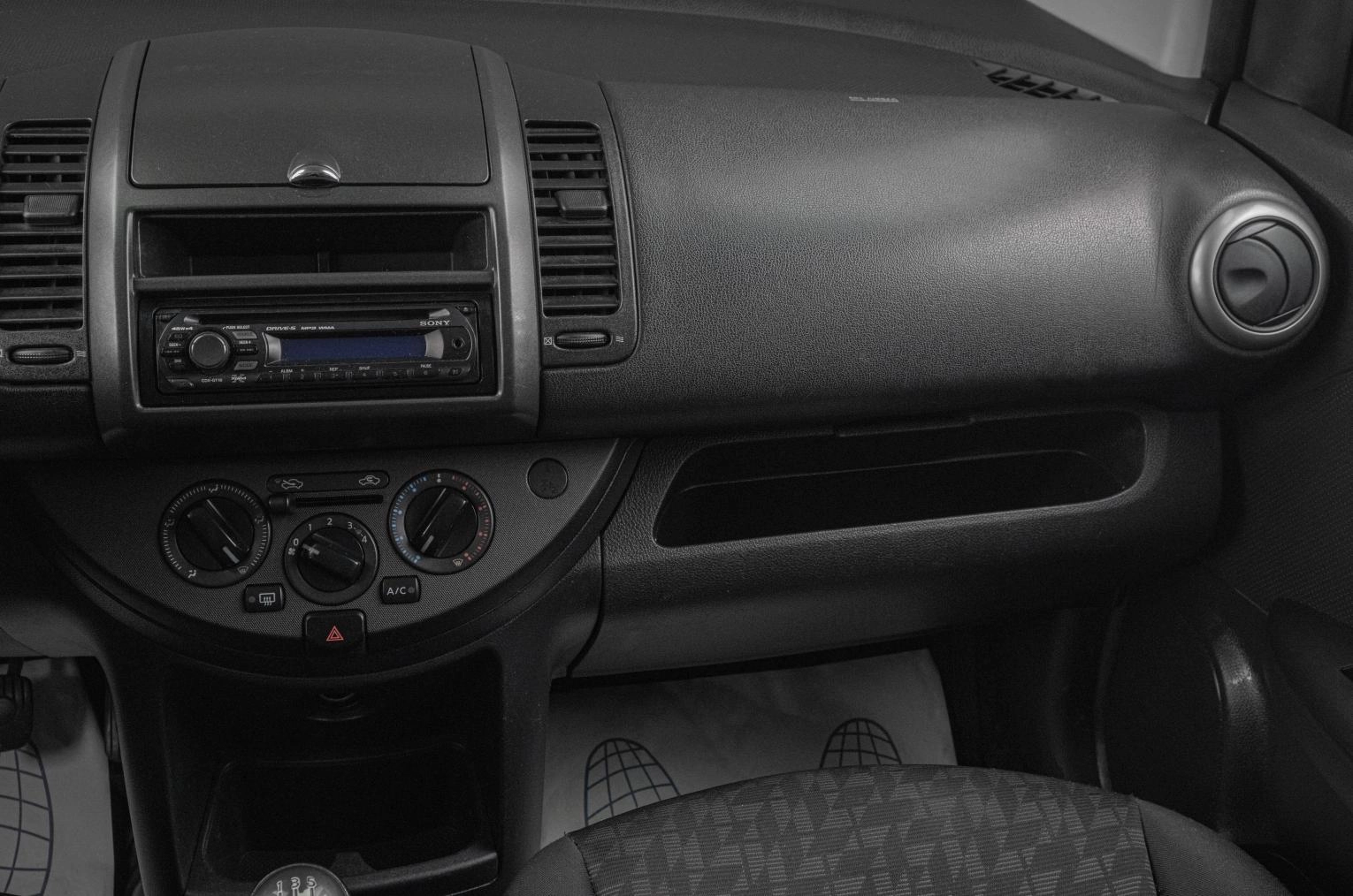 Nissan Note 13 из 17