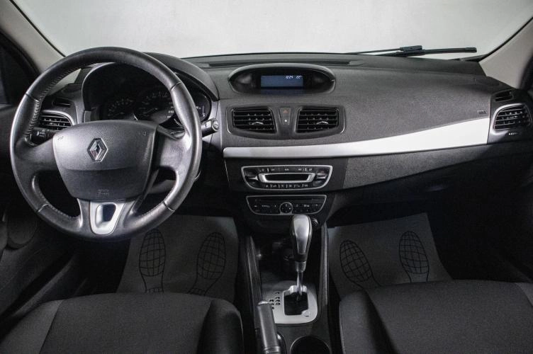 Renault Megane 12 из 17