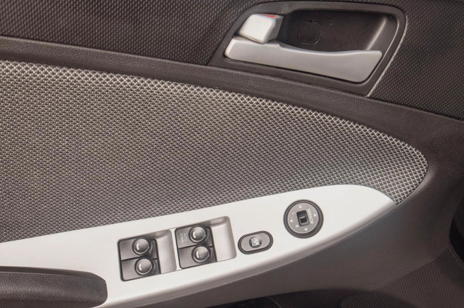 Hyundai Solaris 7 из 21