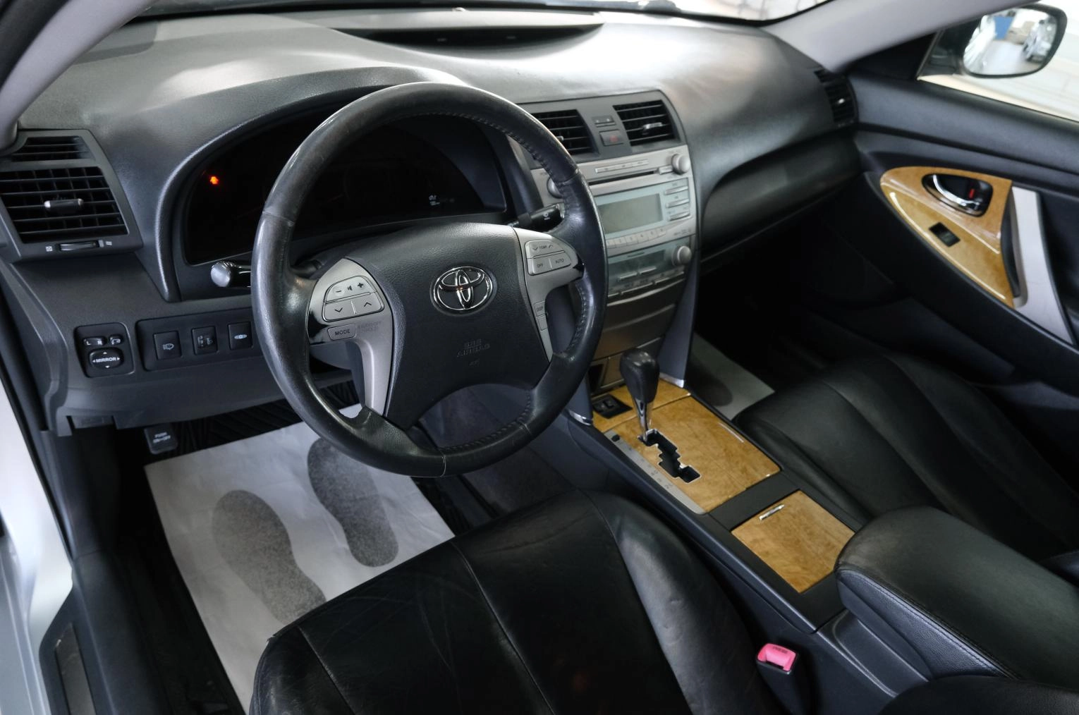 Toyota Camry 11 из 24