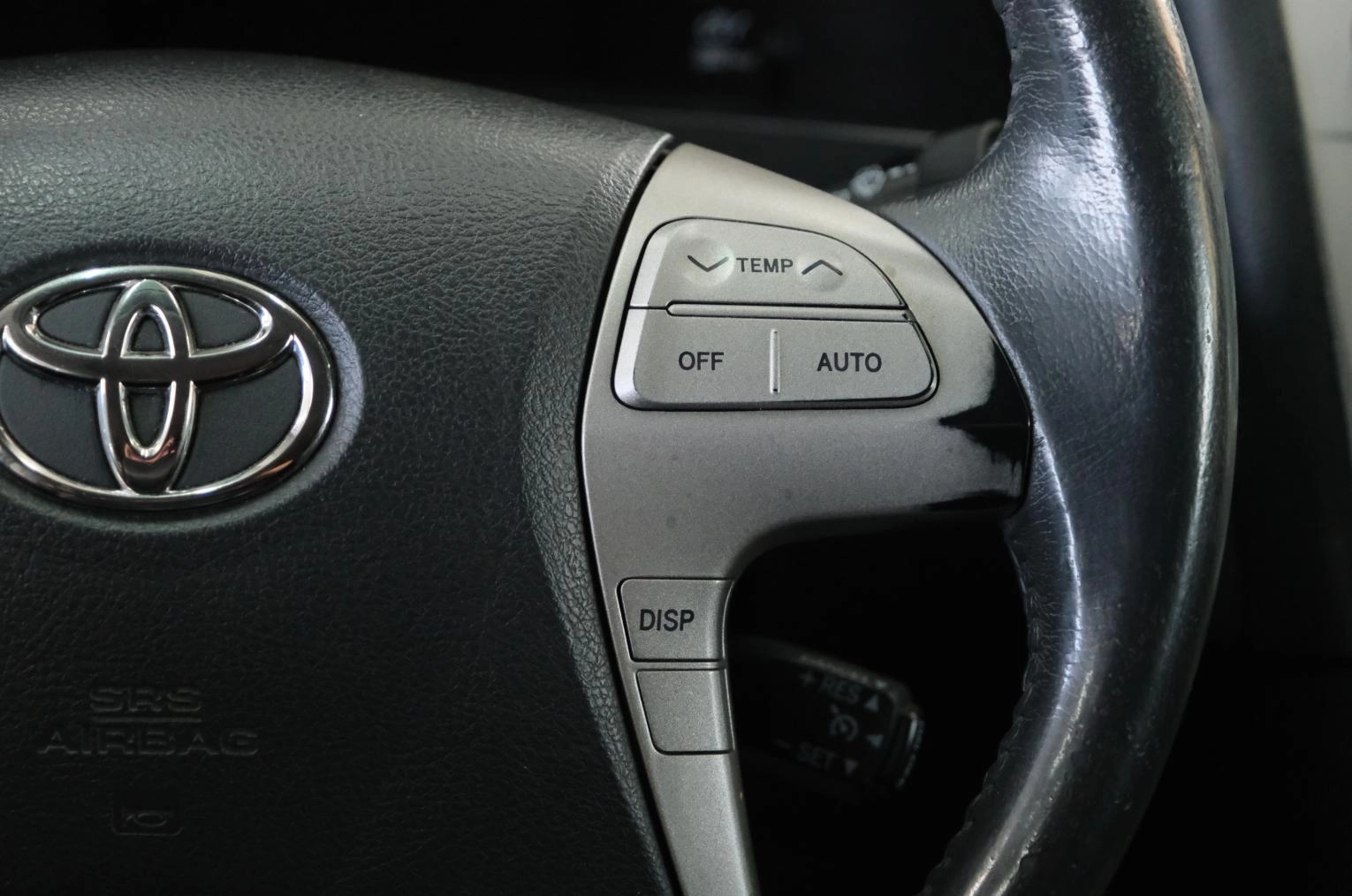 Toyota Camry 15 из 24