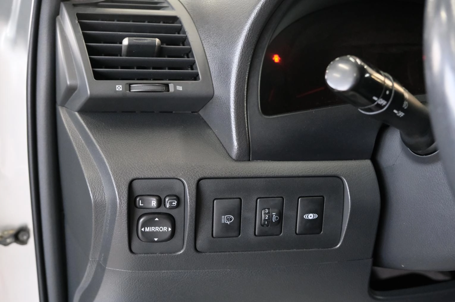 Toyota Camry 9 из 24