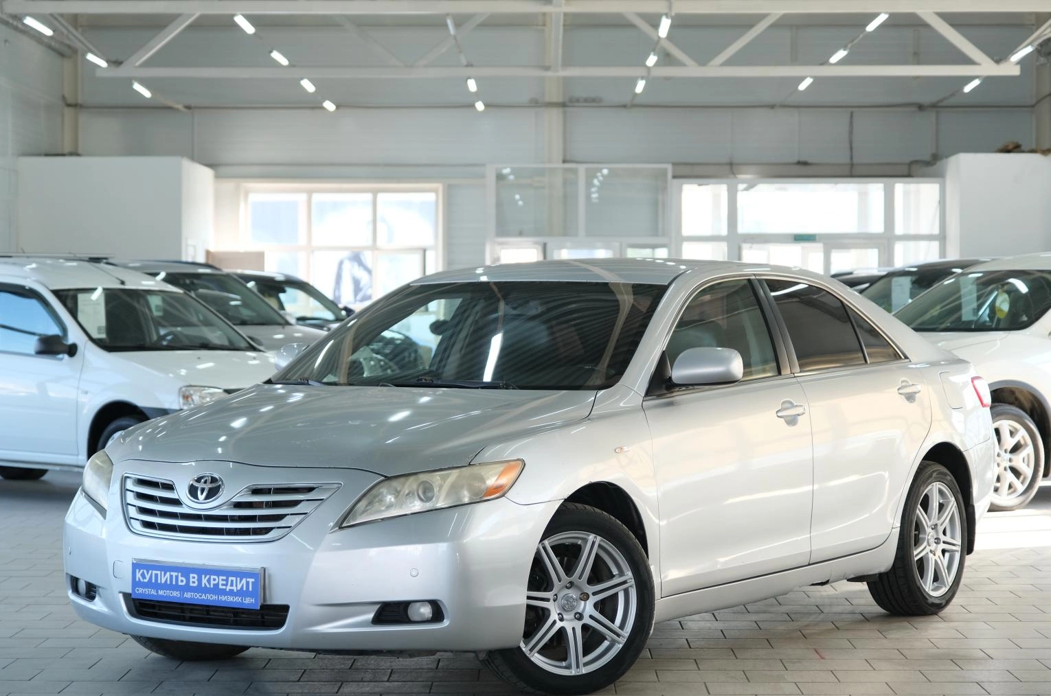 Toyota Camry 3 из 24