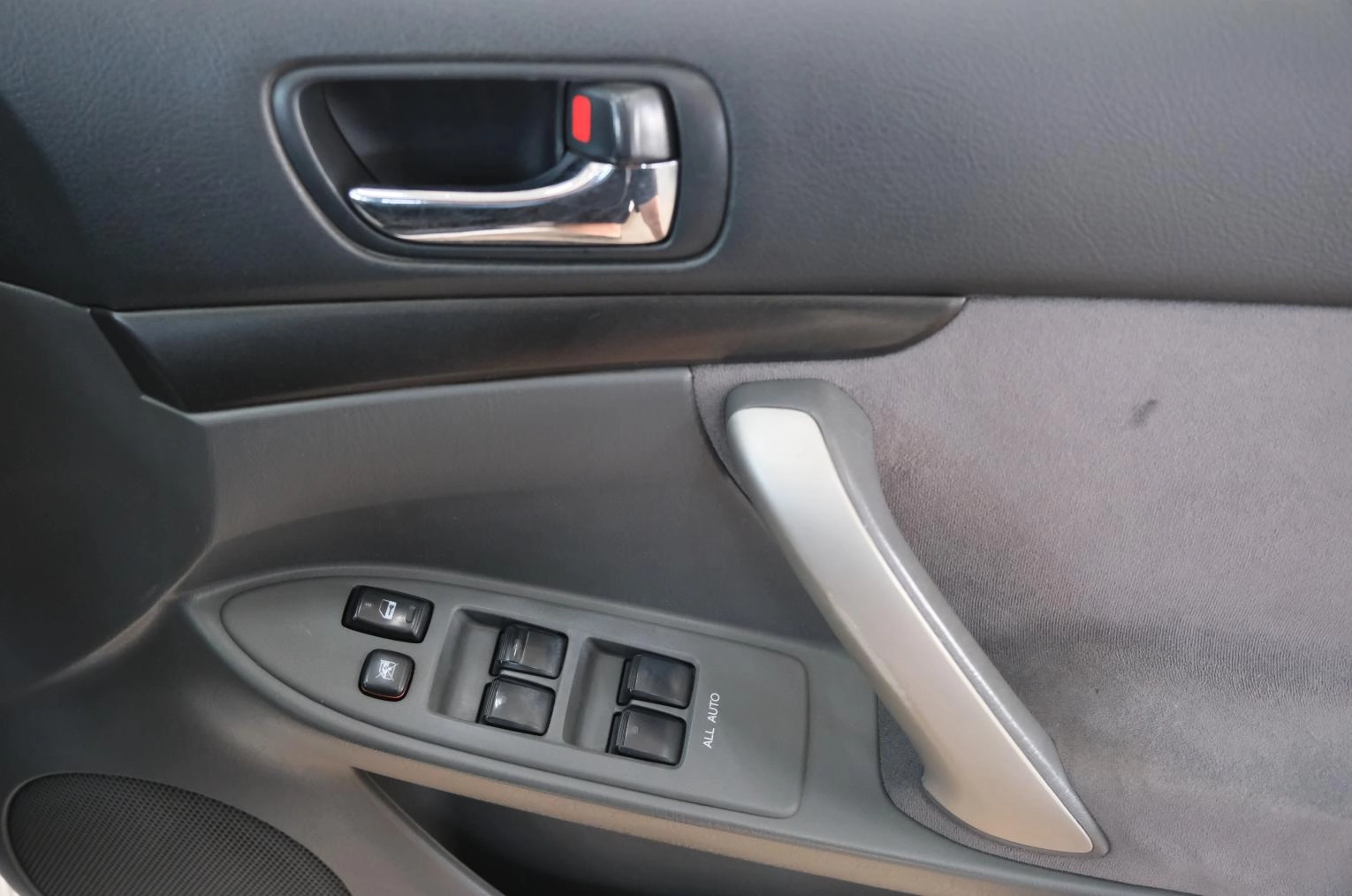 Toyota Allion 9 из 21