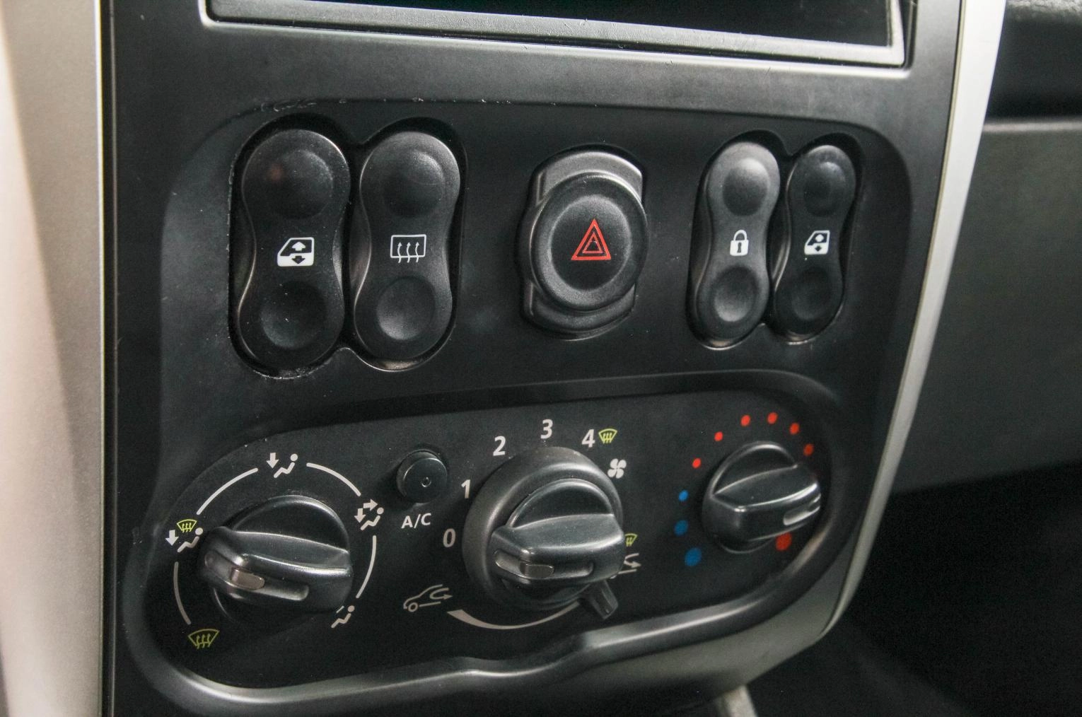 Nissan Almera 18 из 26