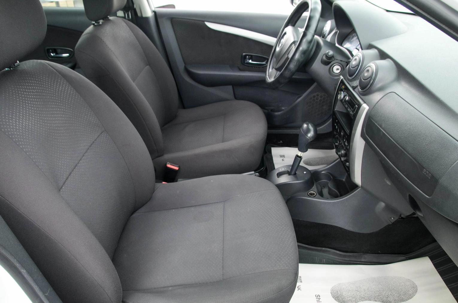 Nissan Almera 22 из 26