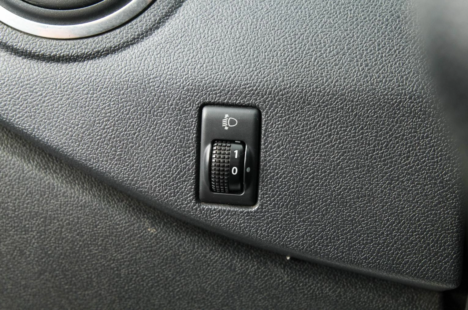 Nissan Almera 13 из 26