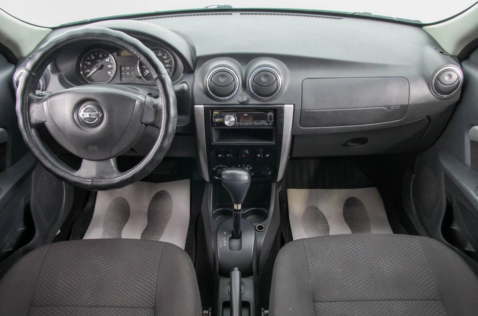 Nissan Almera 10 из 26