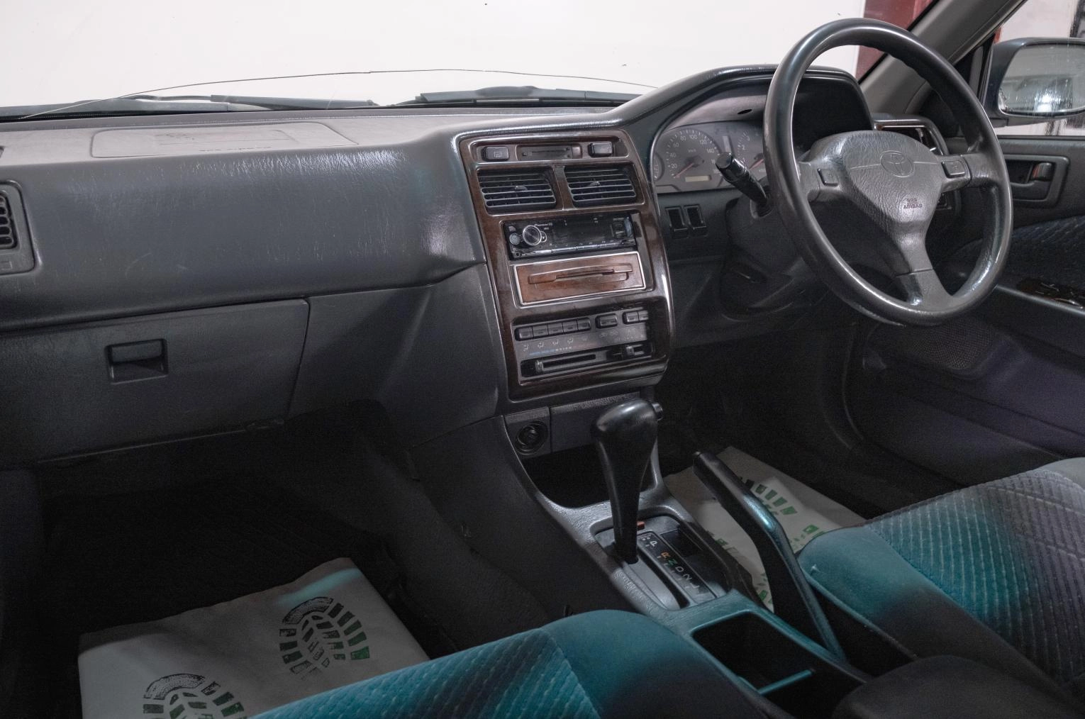 Toyota Carina 15 из 18