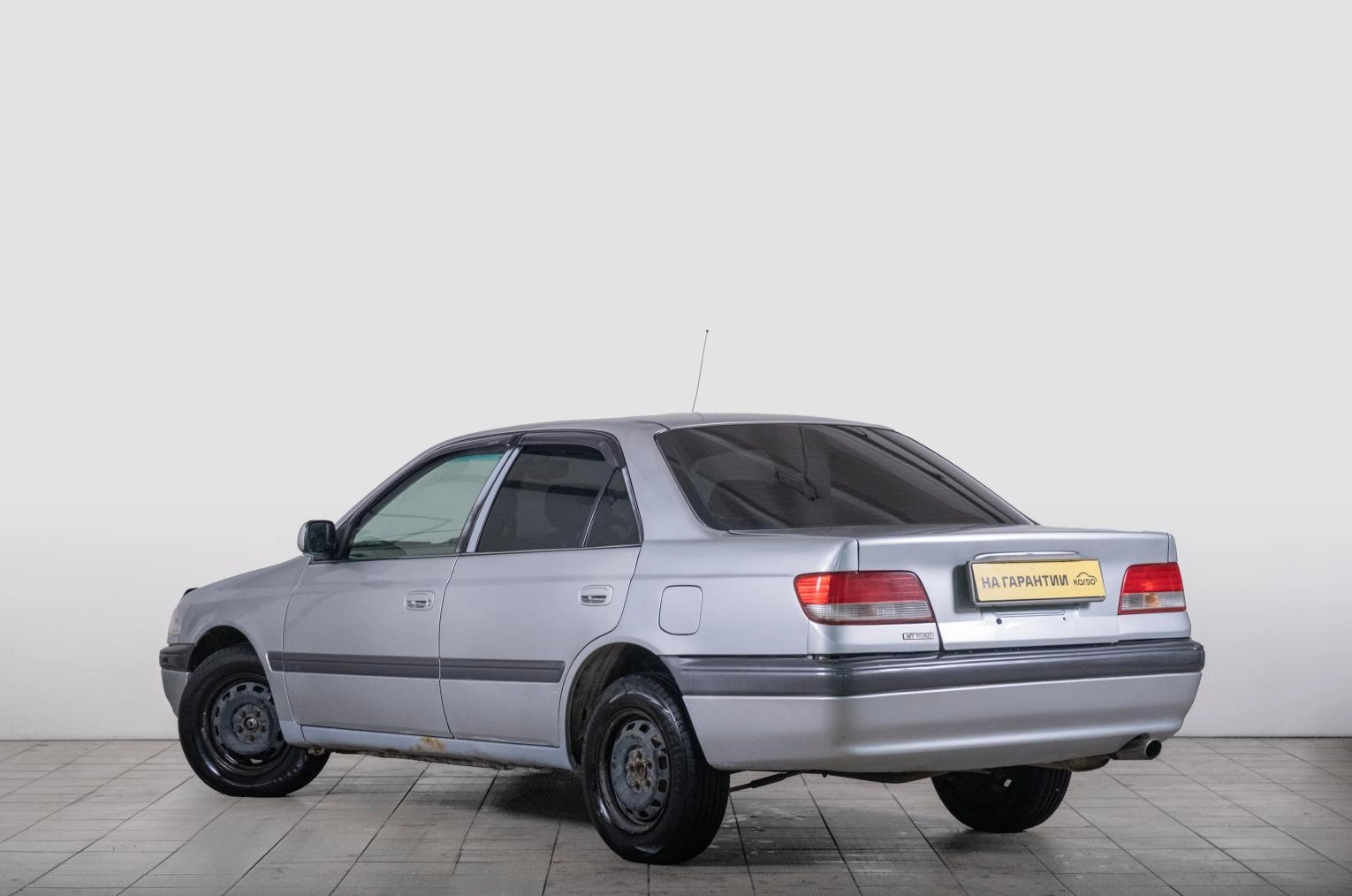Toyota Carina 5 из 18