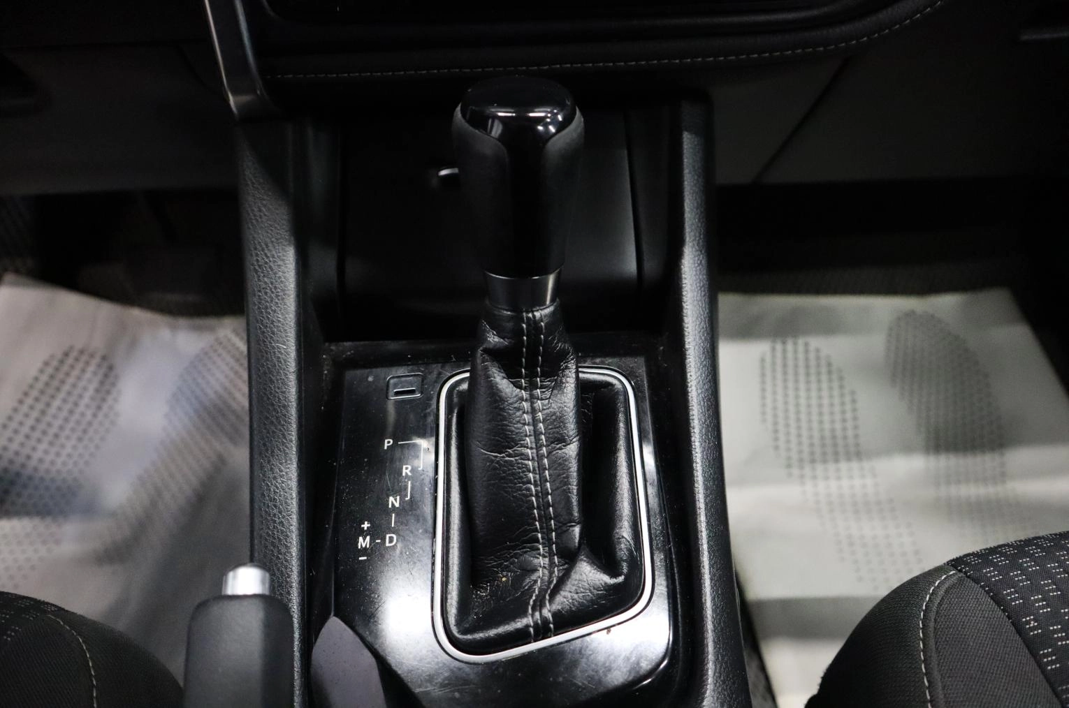 Toyota Corolla 12 из 20