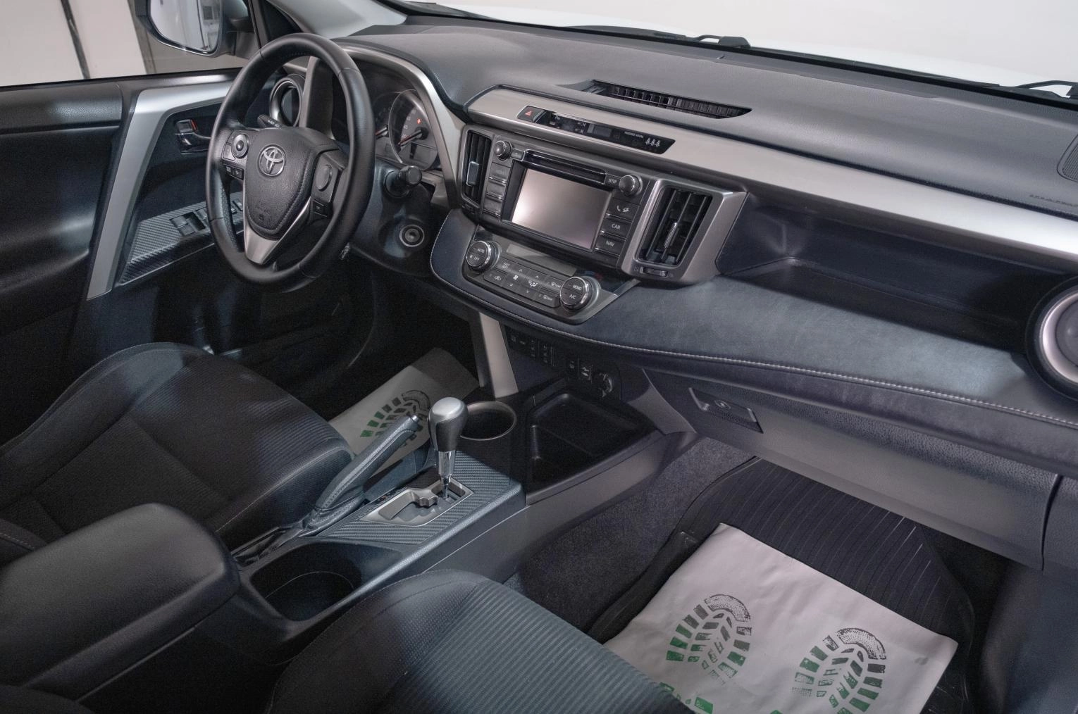 Toyota RAV4 17 из 22