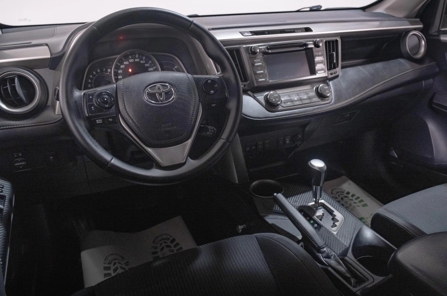 Toyota RAV4 8 из 22