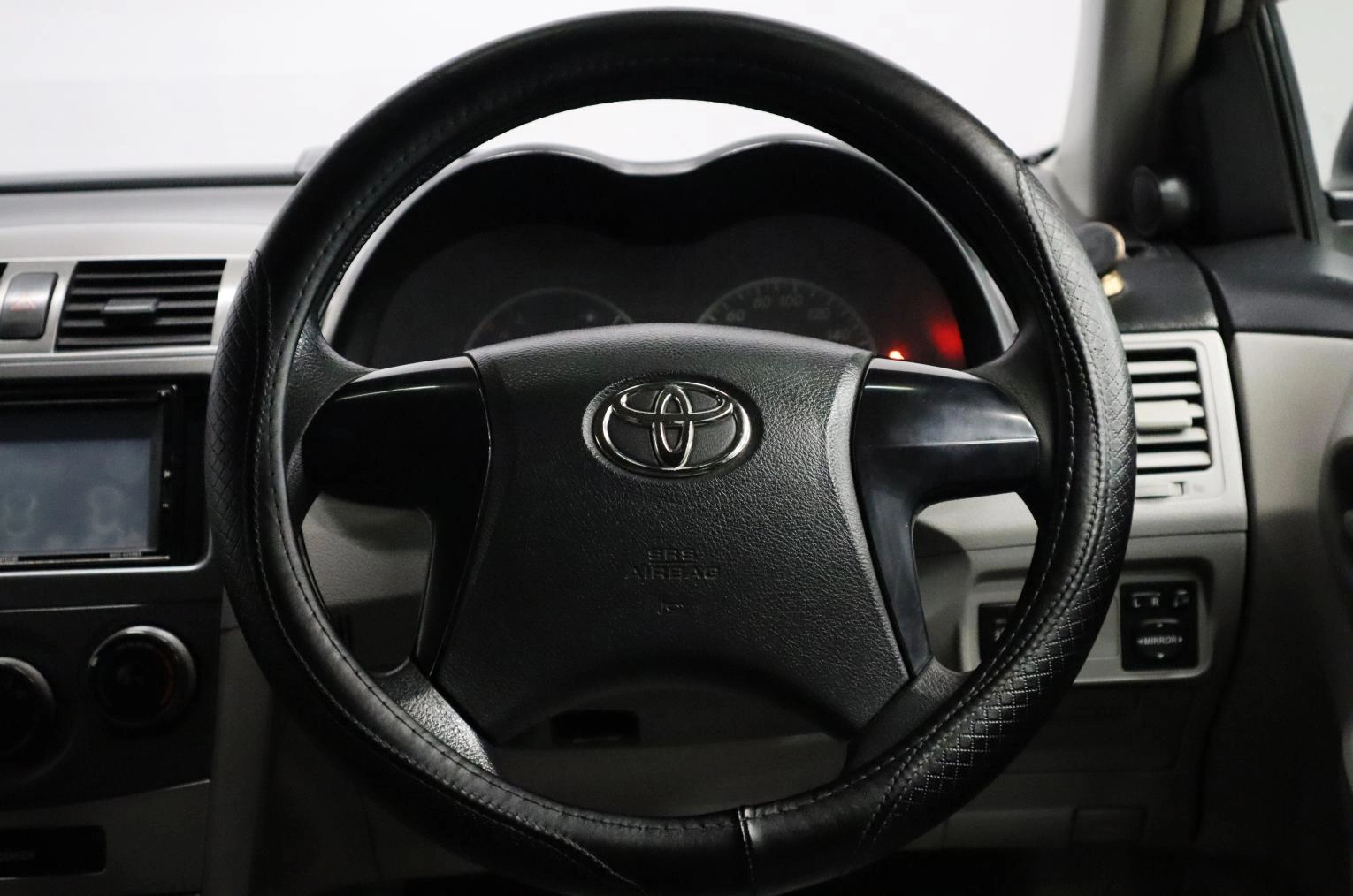 Toyota Corolla Axio 9 из 18